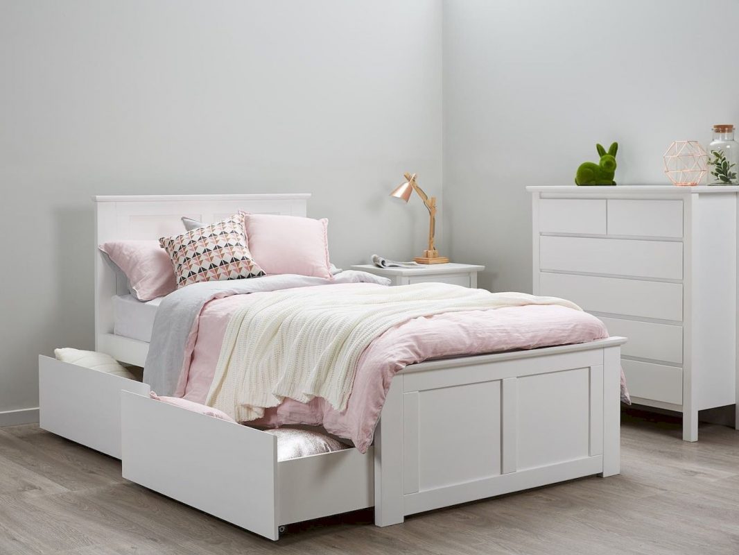 Hình ảnh giường ngủ có ngăn kéo màu trắng được đông đảo phụ huynh lựa chọn nhất 6 tháng đầu năm 2019